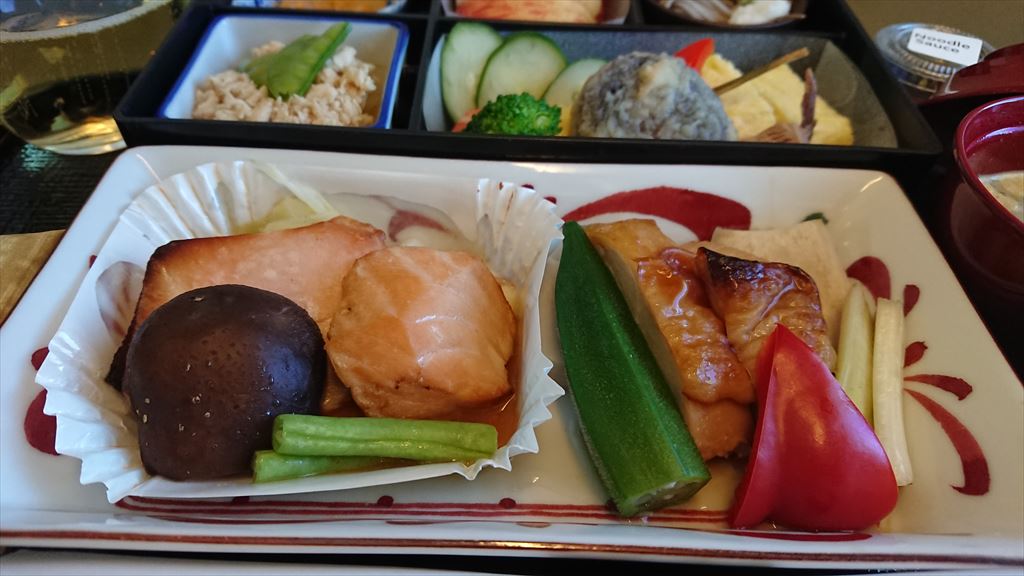 17JUL19 JL822 台北 - 名古屋 ビジネスクラス　機内食
