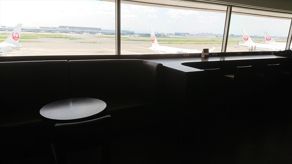 羽田空港 第一ターミナル 北ウィング JAL サクララウンジ Sakura Lounge 