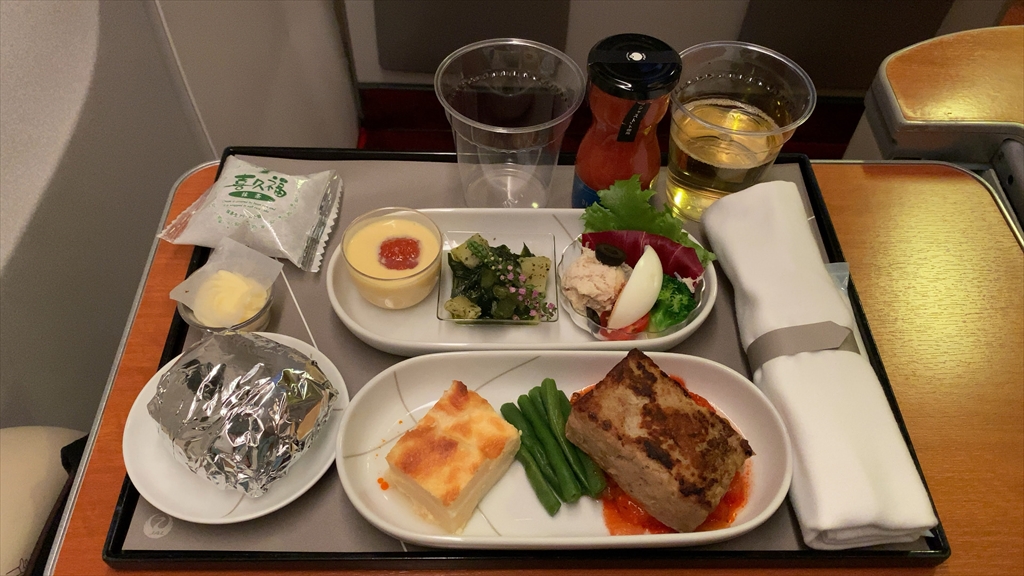 JAL JL332 福岡～羽田 ファーストクラス機内食 30AUG20