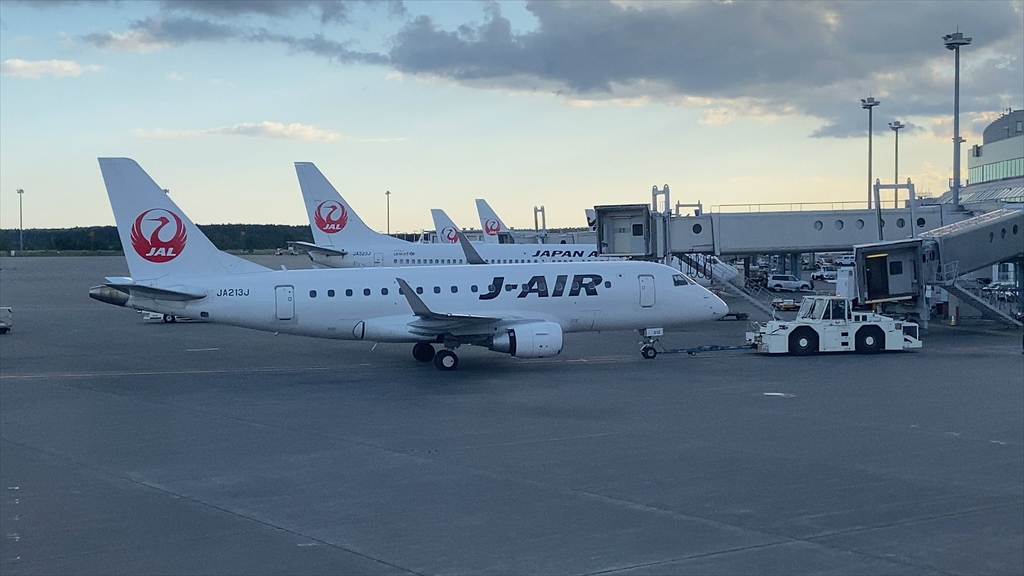 ボーイングB777-200型機 JL516 札幌(新千歳)～羽田 ファーストクラス 搭乗記 20SEP20