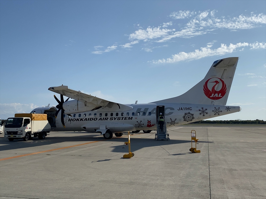 ATR42-600型機 JL2749 札幌(丘珠)～函館 普通席 搭乗記 02OCT20