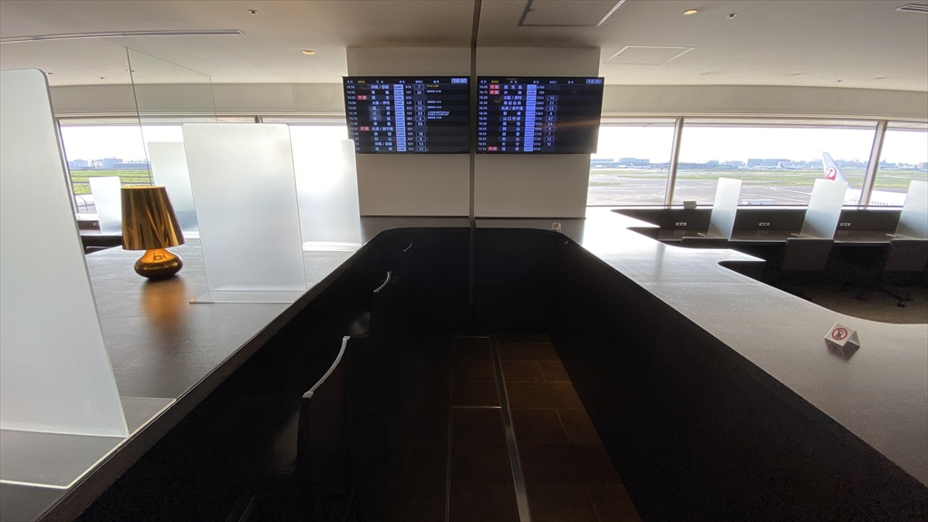 羽田空港 第一ターミナル 北ウィング JAL ダイヤモンドプレミアラウンジ ラウンジエリア