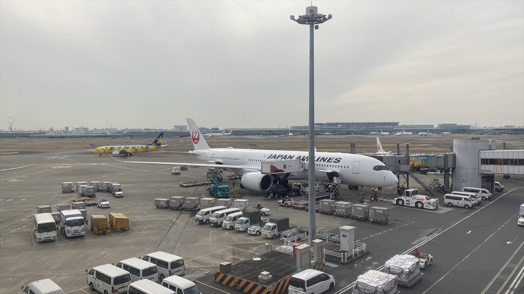 羽田空港 第一ターミナル 南ウィング JAL DIAMOND PREMIER LOUNGE 2022年2月訪問