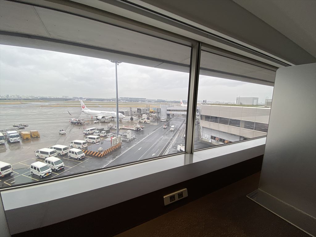 羽田空港 第一ターミナル 南ウィング JAL DIAMOND PREMIER LOUNGE 2022年4月訪問