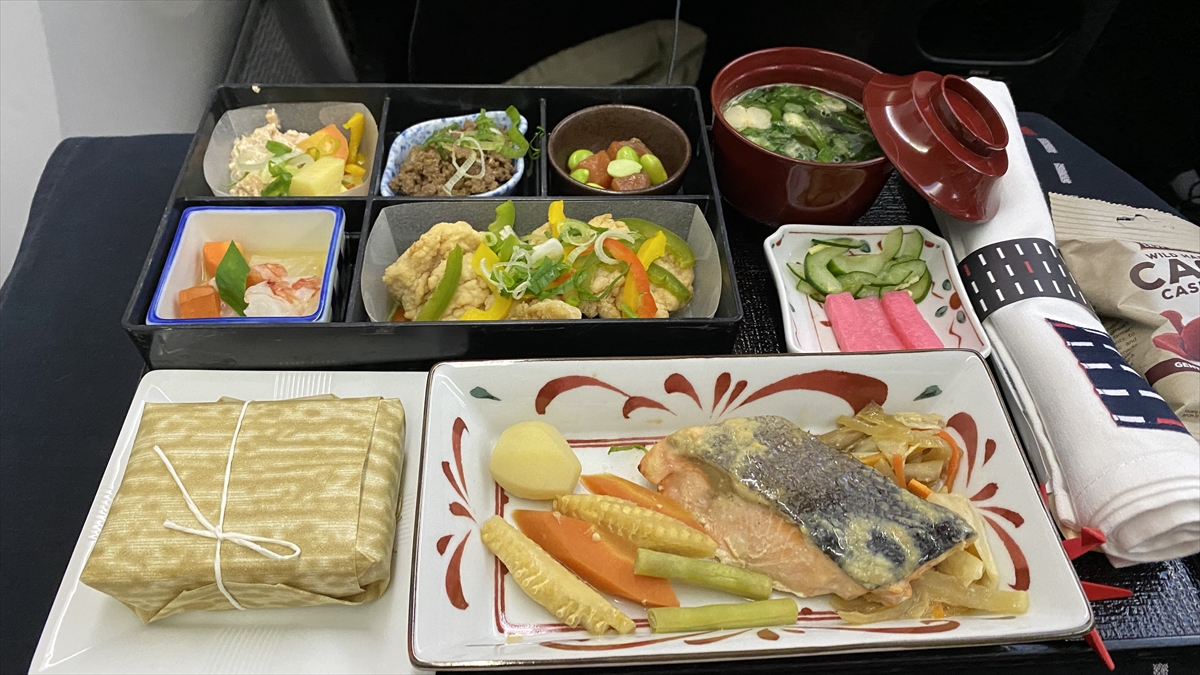 JAL JL726 ジャカルタ～成田 国際線ビジネスクラス機内食 JUN22