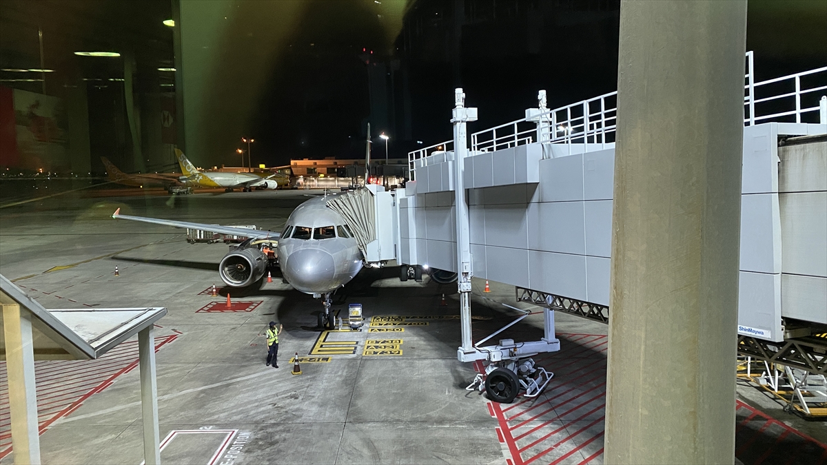 コロナ禍のシンガポール空港での乗継と空港野宿 2022年9月