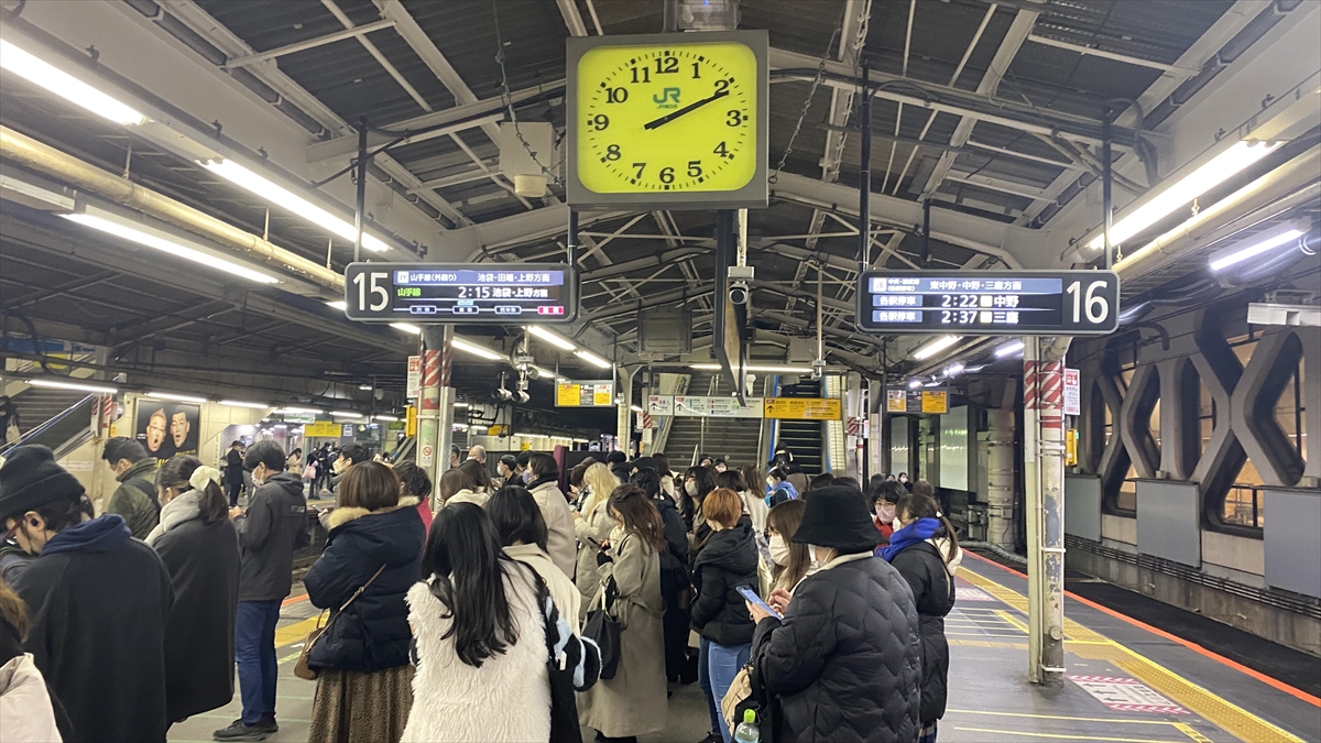 元旦　新宿駅