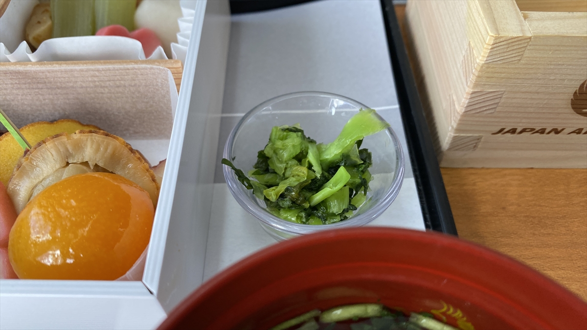 【機内食レポ】3年連続で機内のおせち料理！JAL649 羽田～鹿児島 02JAN23