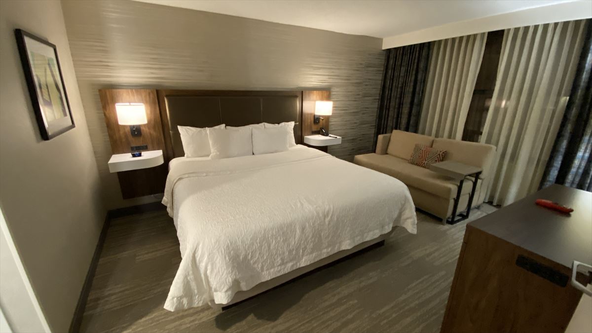 【ホテル滞在記】Hampton Inn & Suites Chicago-Downtown シカゴ 2023年3月