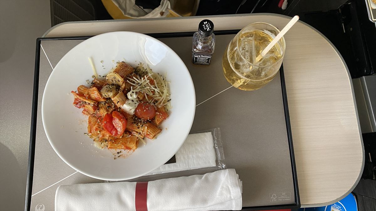 【機内食レポ】JAL長距離ビジネス アラカルトの機内食レポ4 23年6月