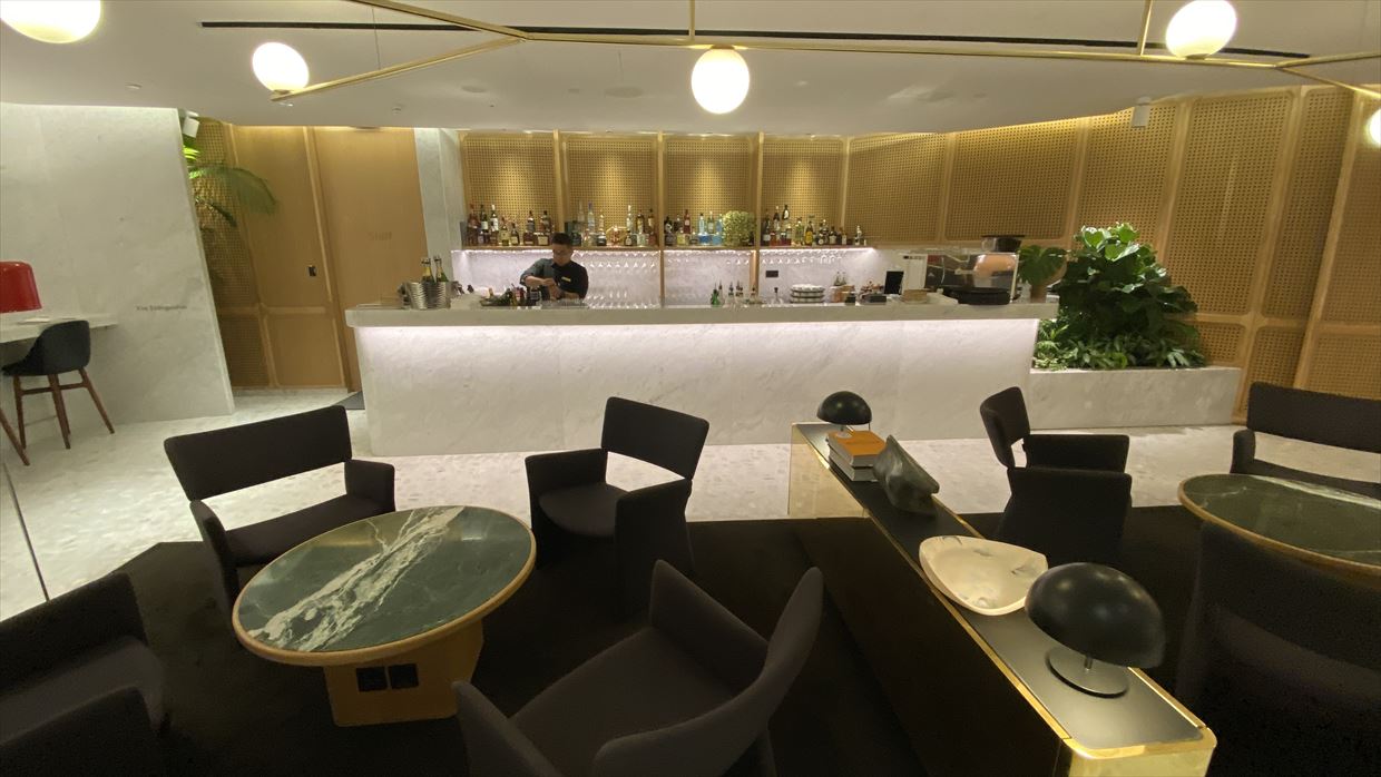 【ラウンジレポ】ここは素敵なレストラン カンタス航空 シンガポールファーストラウンジ 23年10月
