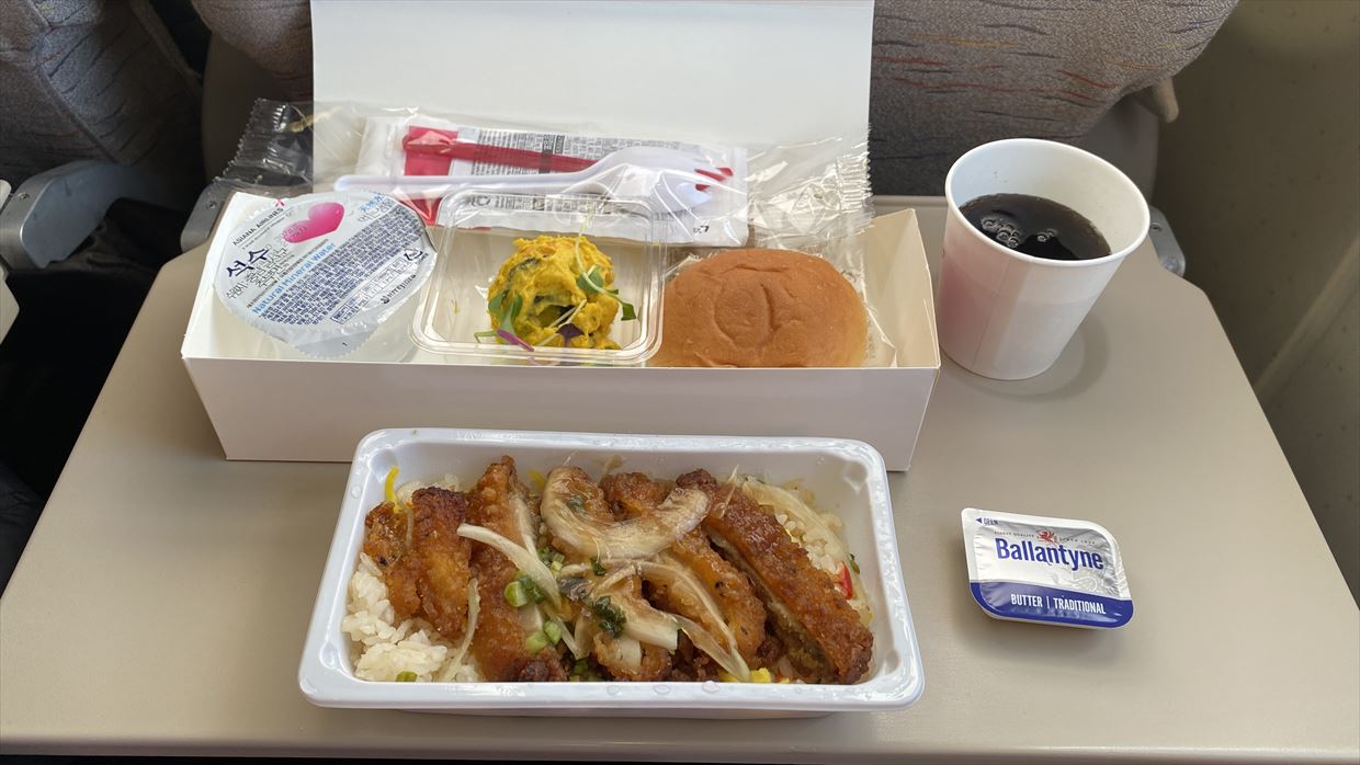 【機内食レポ】アシアナ航空の日韓線 エコノミークラス NOV23