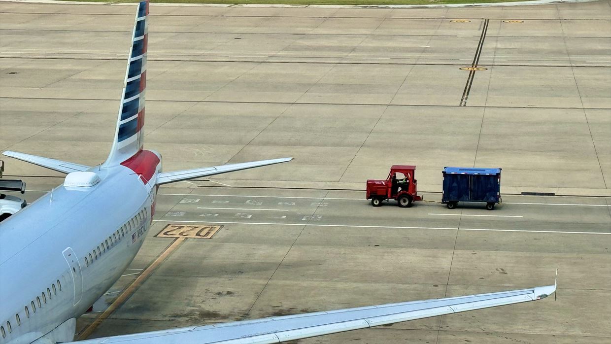 ダラスフォートワース空港　アメリカン航空　フラグシップラウンジ