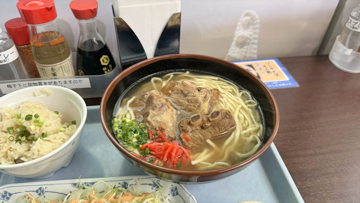 那覇空港 空港食堂