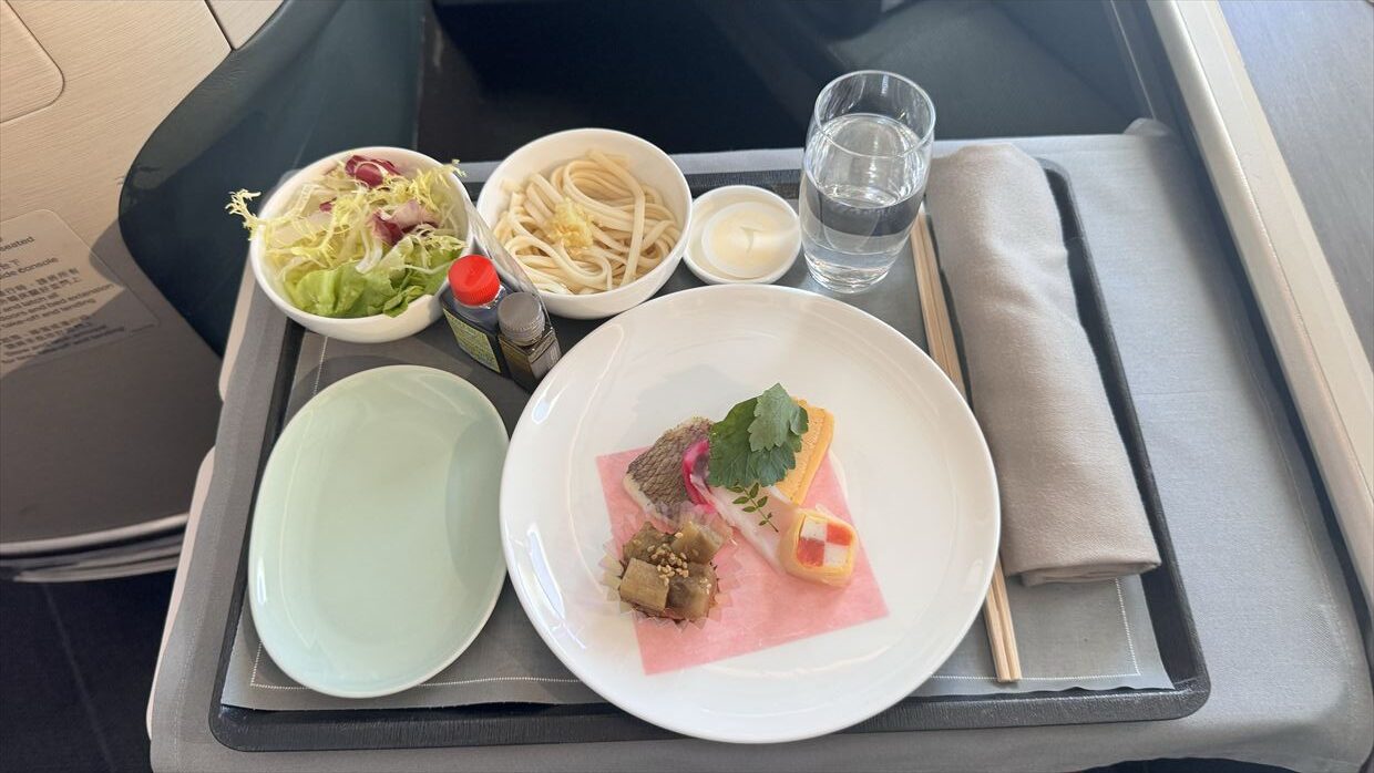 【機内食レポ】成田～香港 CX便 ビジネスクラス 24年09月18日
