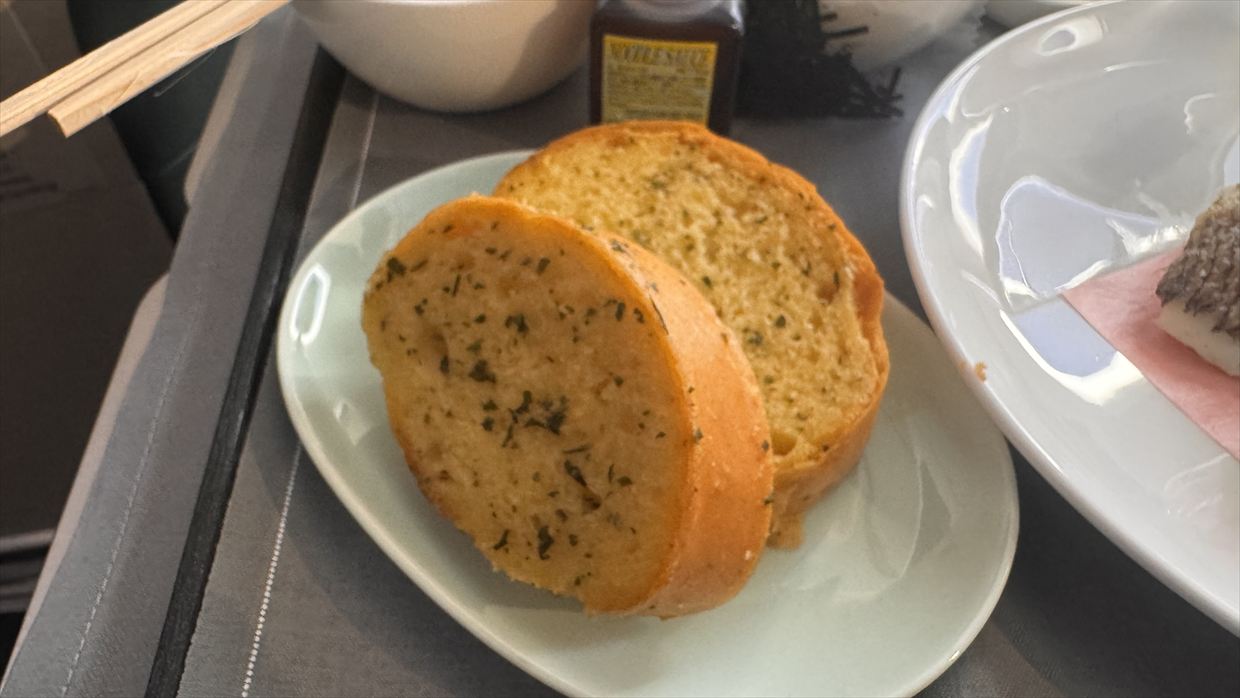 【機内食レポ】成田～香港 CX527便 ビジネスクラス 24年09月18日