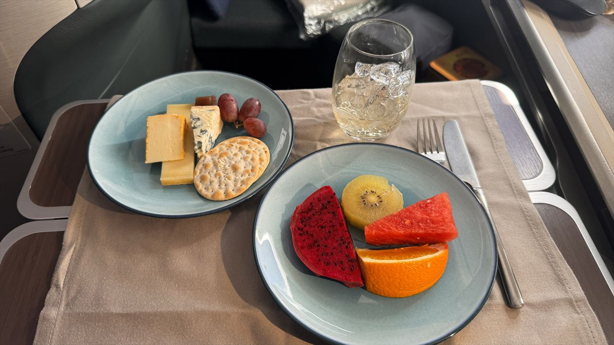 【機内食レポ】成田～香港 CX527便 ビジネスクラス 24年09月18日
