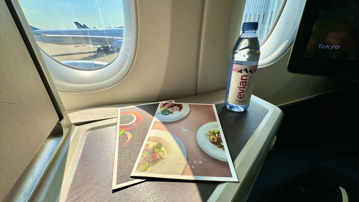 【機内食レポ】香港～成田 CX500便 ビジネスクラス 24年09月26日