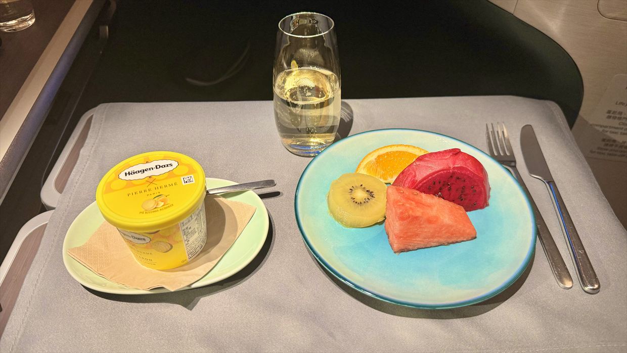 【機内食レポ】香港～成田 CX500便 ビジネスクラス 24年09月26日