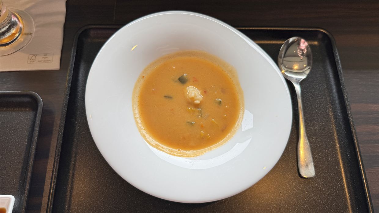 【ラウンジレポ】成田空港 JAL ファーストクラスラウンジ 25年7月