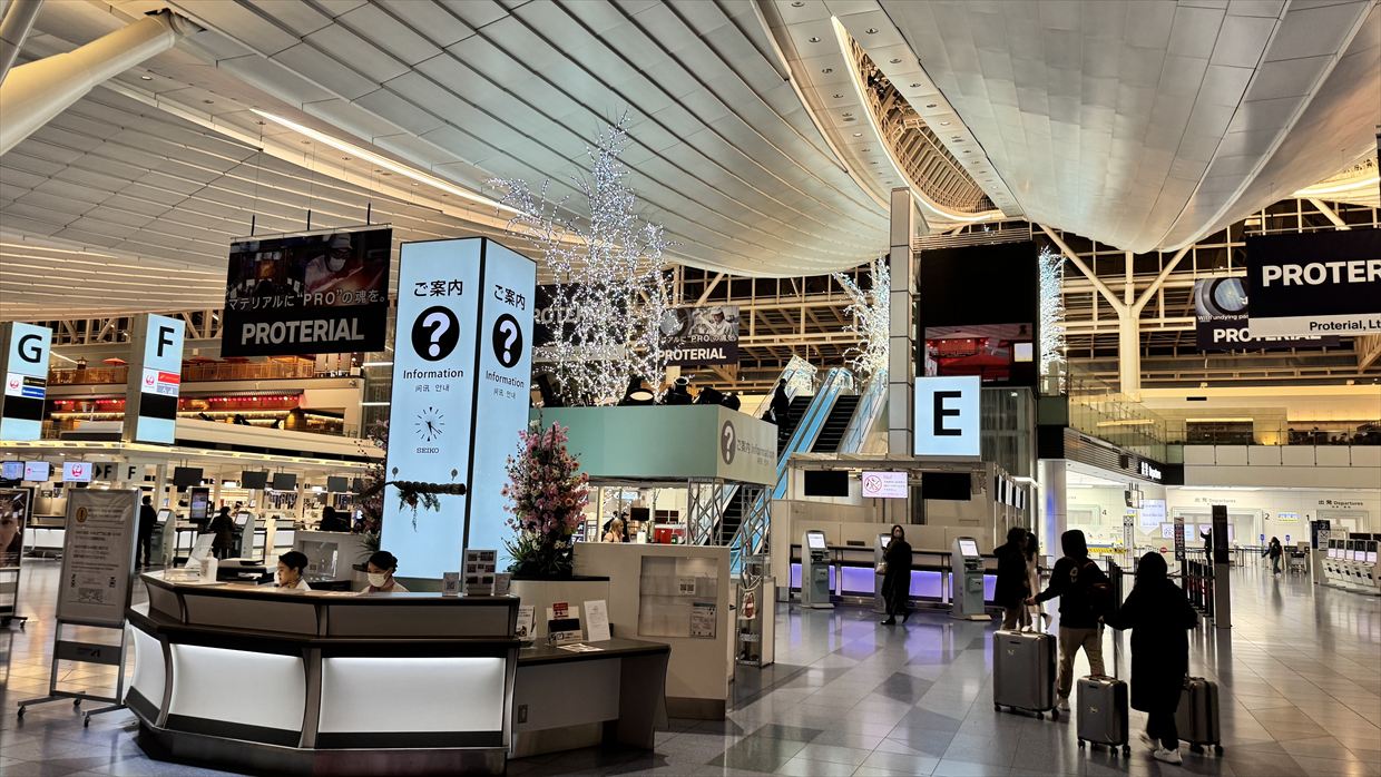 2025年元旦 羽田空港 ターミナル3 JALファーストクラスラウンジ
