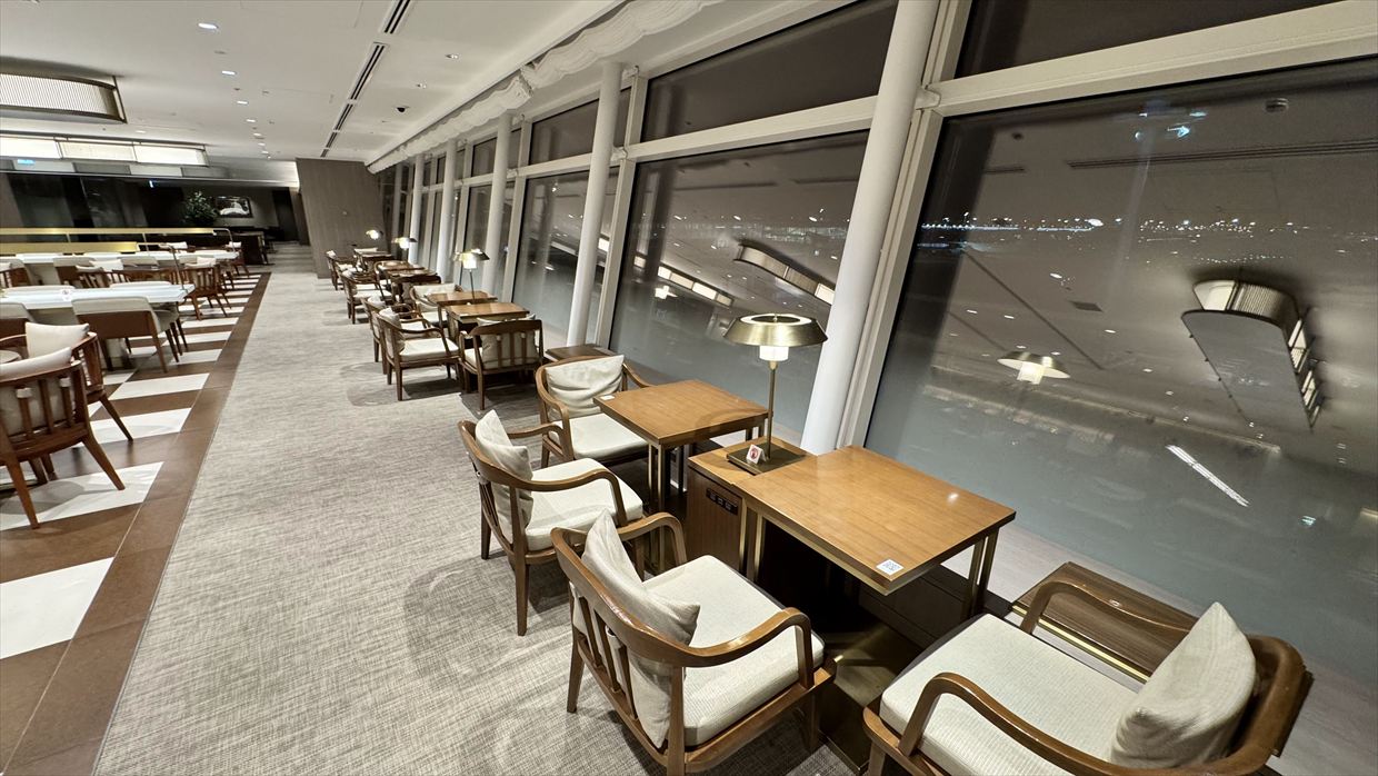 2025年元旦 羽田空港 ターミナル3 JALファーストクラスラウンジ