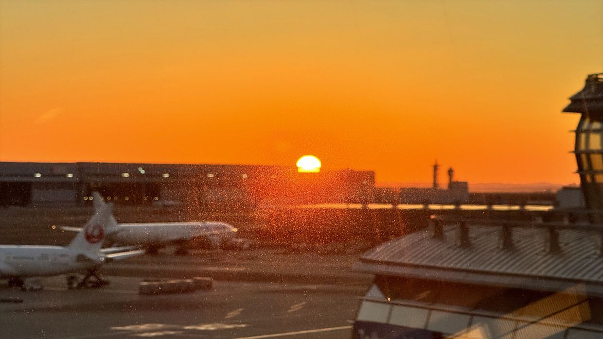 2025年元旦 羽田空港 ターミナル3 JALファーストクラスラウンジ