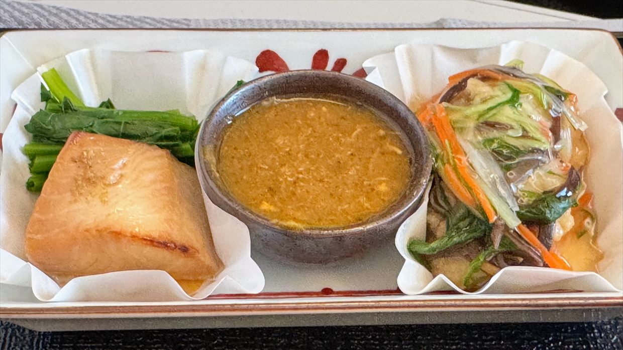 【機内食レポ】羽田～デリー　JAL ビジネスクラス 25年01月