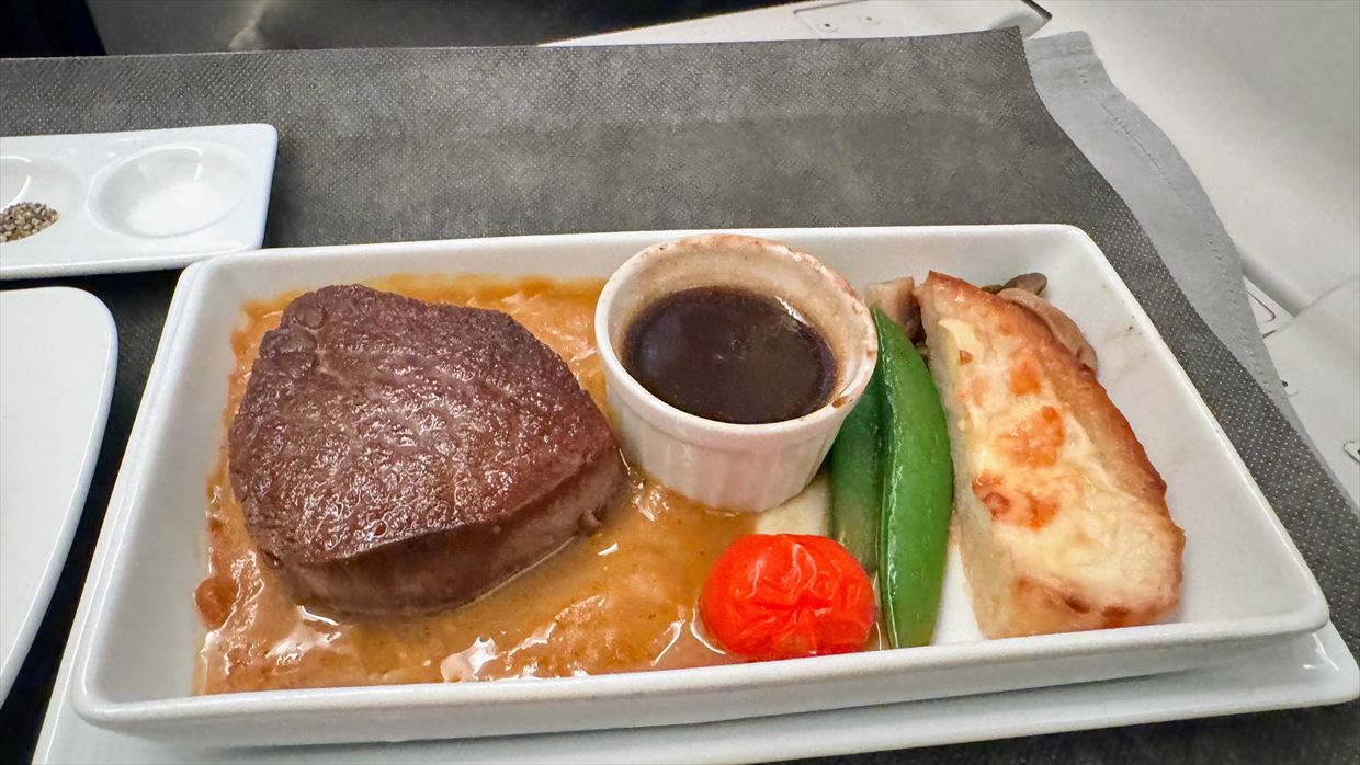 【機内食レポ】デリー～羽田　JAL30便 ビジネスクラス 25年01月