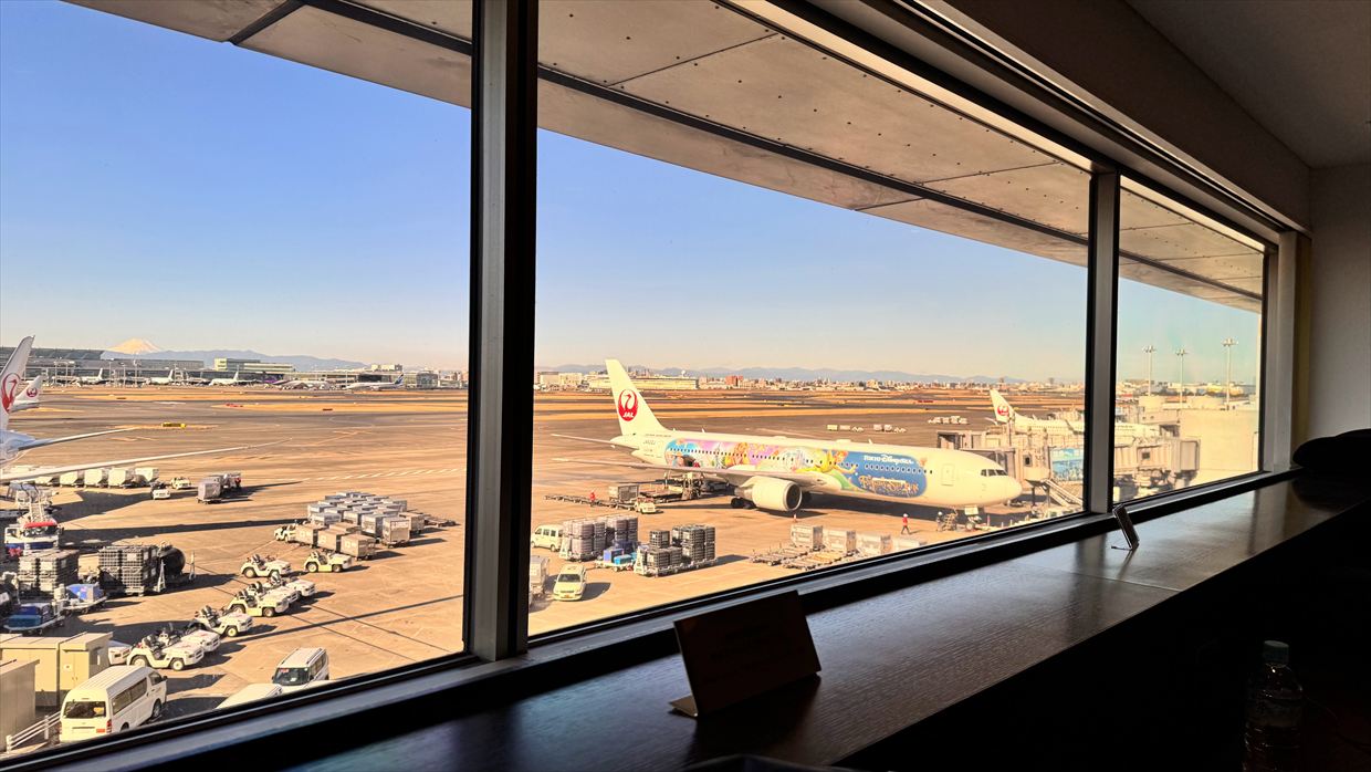 【ラウンジレポ】羽田空港 第1ターミナル JAL ダイヤモンド プレミアム ラウンジ 31Jan25