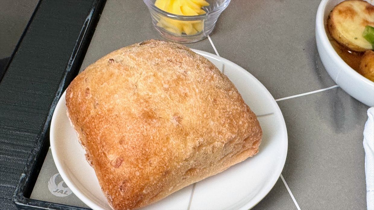 【機内食レポ】伊丹～伊丹　JAL116便 ファーストクラス 25年02月02日