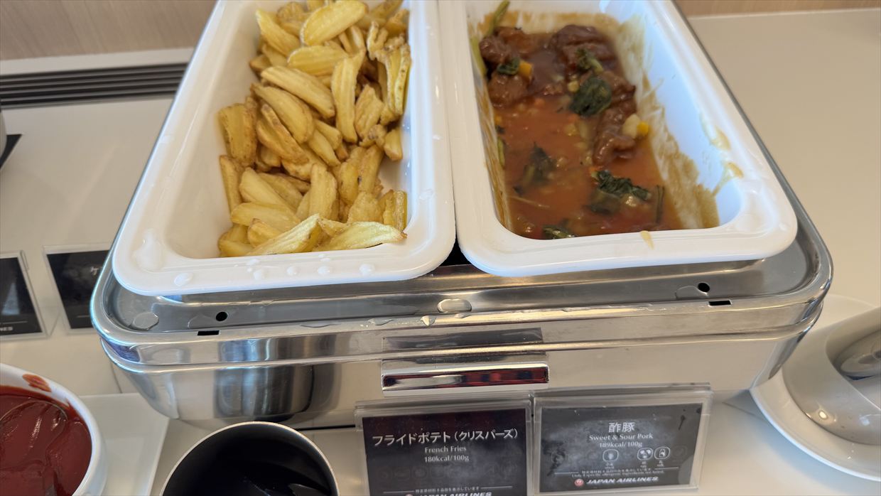 【ラウンジレポ】羽田空港 ターミナル3 JAL サクララウンジ SKY VIEW LOUNGE 25年2月18日