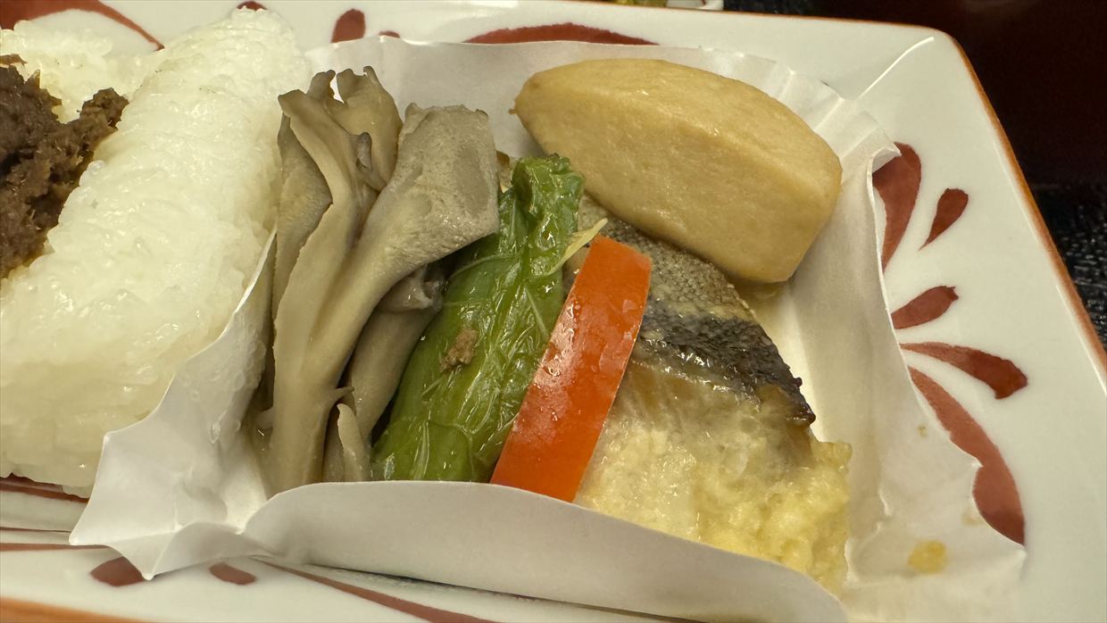 【機内食レポ】金浦～羽田 JAL94便 ビジネスクラス 25年02月19日【機内食レポ】金浦～羽田 JAL94便 ビジネスクラス 25年02月19日