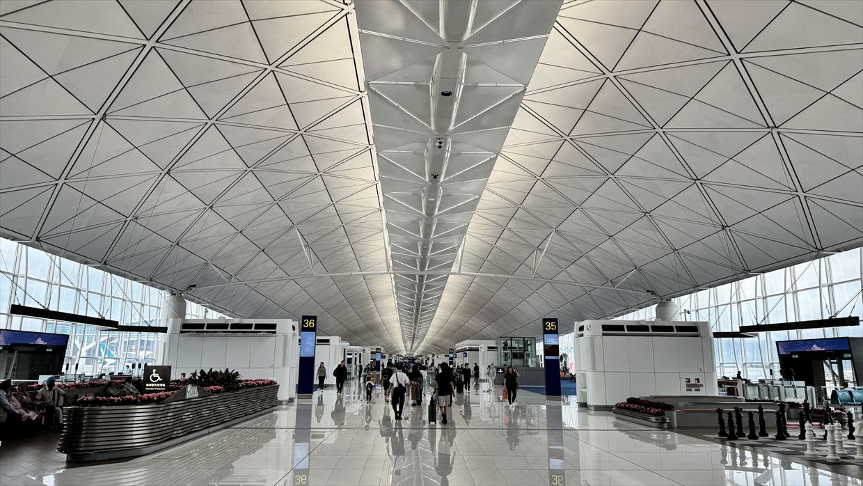 【ラウンジレポ】ラウンジ巡りの旅 2日目香港空港編 キャセイパシフィック The Deck ビジネスクラス  25年4月