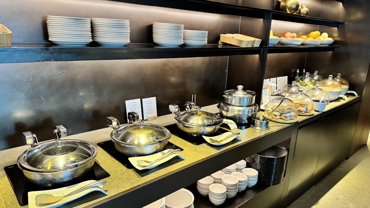 【ラウンジレポ】ラウンジ巡りの旅 2日目香港空港編 キャセイパシフィック The Deck ビジネスクラス  25年4月