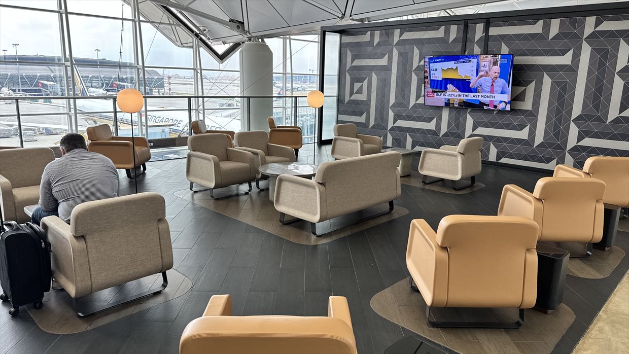 【ラウンジレポ】ラウンジ巡りの旅 2日目香港空港編 カンタス航空 ビジネスクラス  25年4月