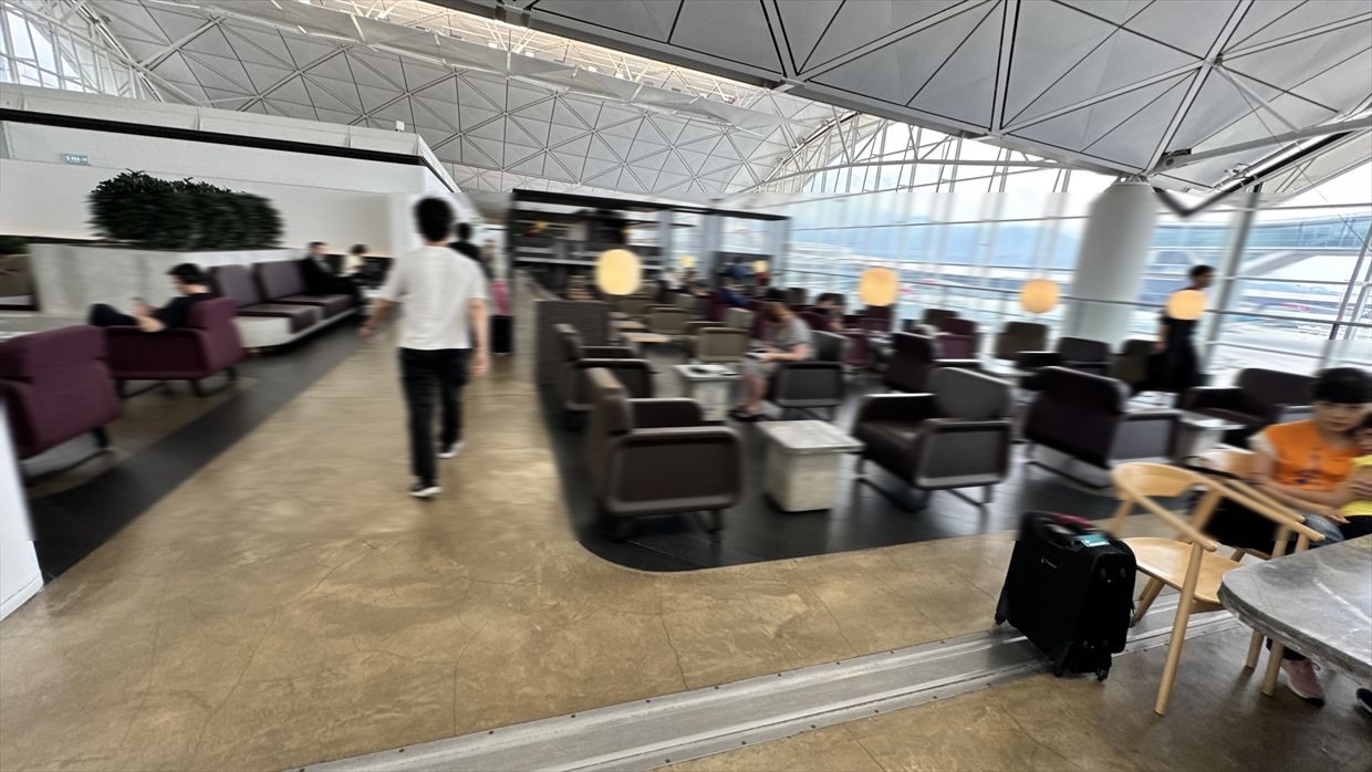 【ラウンジレポ】ラウンジ巡りの旅 2日目香港空港編 カンタス航空 ビジネスクラス  25年4月