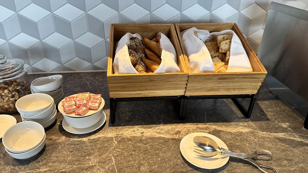 【ラウンジレポ】ラウンジ巡りの旅 2日目香港空港編 カンタス航空 ビジネスクラス 25年4月