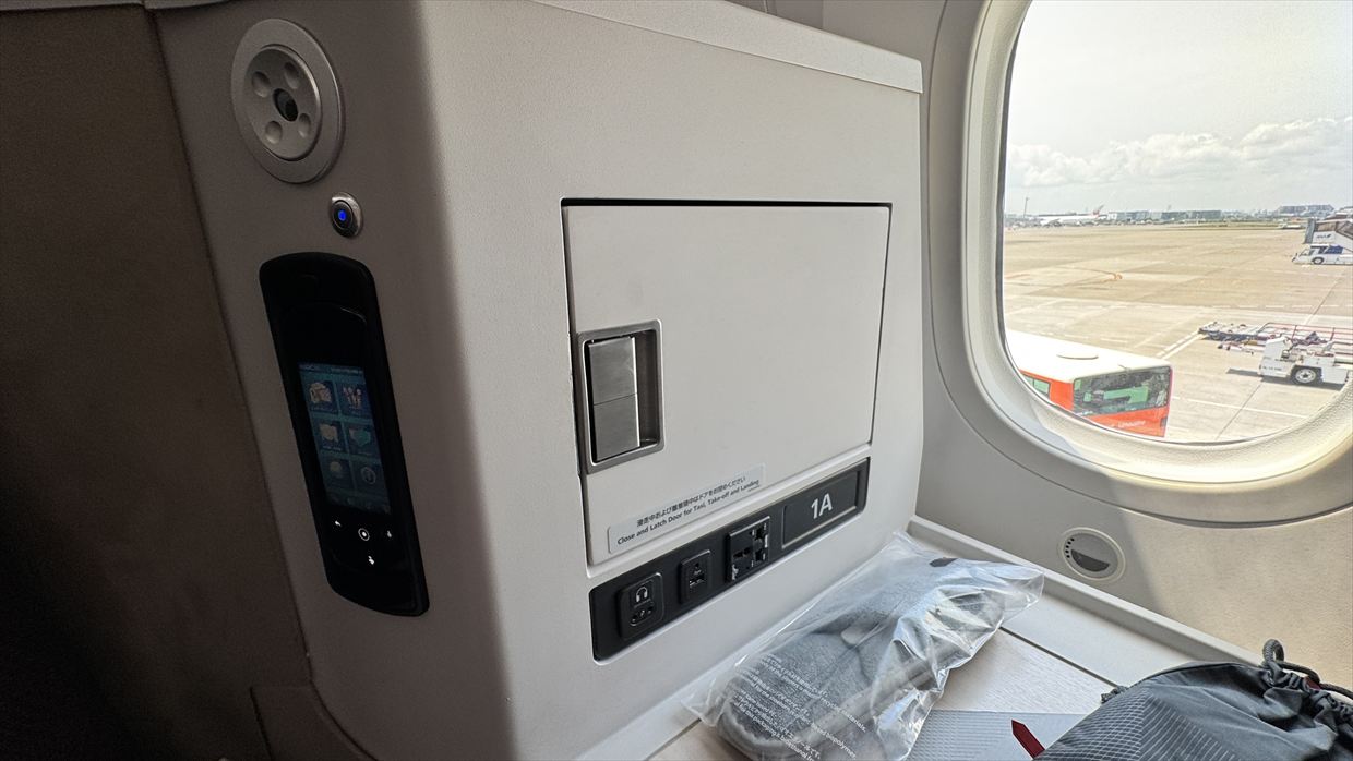 【フライトの様子】SKY SUITYEⅢ ビジネスクラス JAL39 羽田～デリー May25 B787-900型機