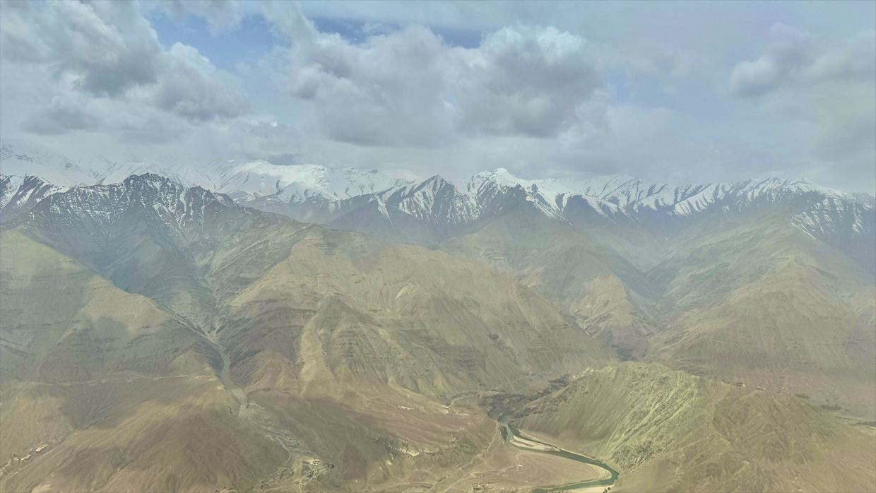 【フライトの様子とレーの観光風景】IndiGo航空 6E2015 レー～デリー May25 A320型機