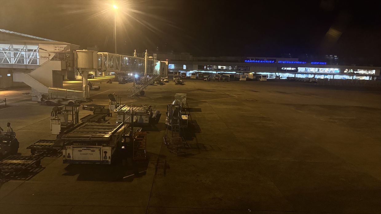 【フライトの様子】UL455 成田～コロンボ Jul25 A330-200型機 ビジネスクラス 大遅延。