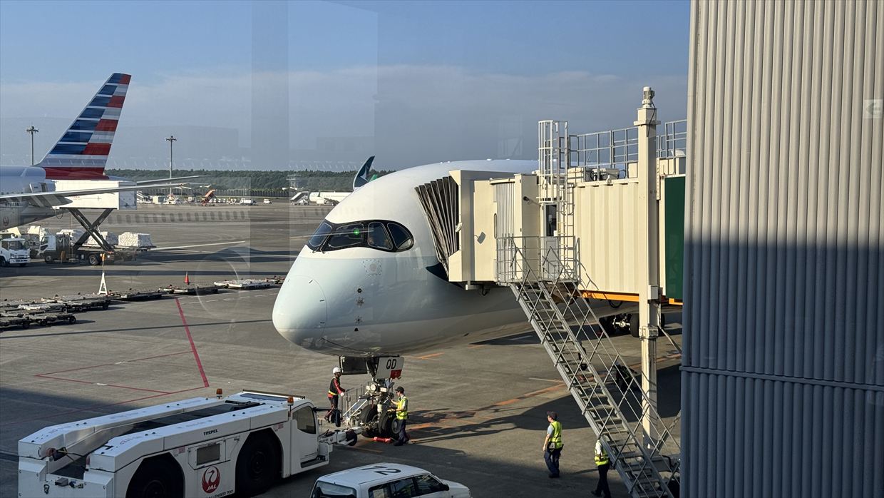 【フライトの様子】CX527 成田~香港 Sep25 A350-900 ビジネスクラス 出発3時間の遅延。