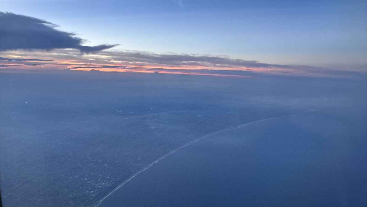 【フライトの様子】CX527 成田~香港 Sep25 A350-900 ビジネスクラス 出発3時間の遅延。