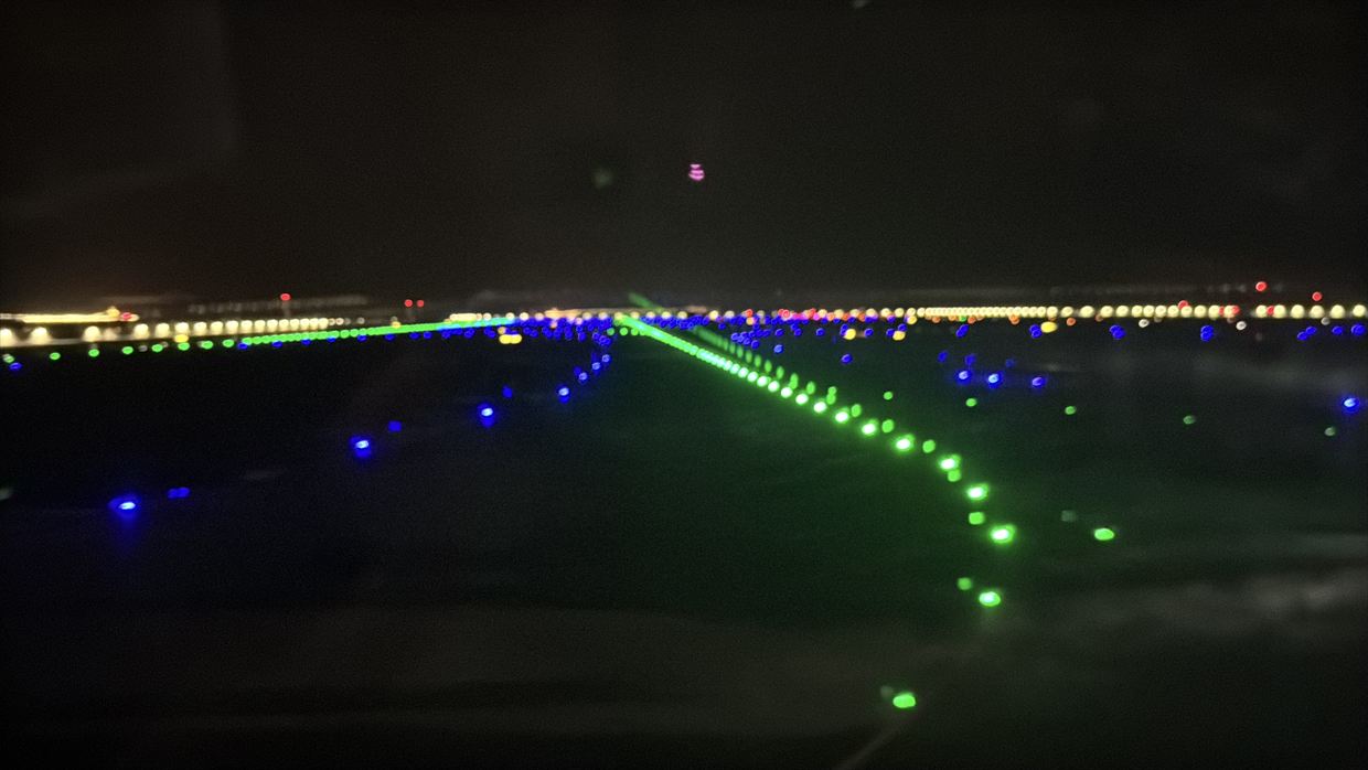 【フライトの様子】CX527 成田~香港 Sep25 A350-900 ビジネスクラス 出発3時間の遅延。