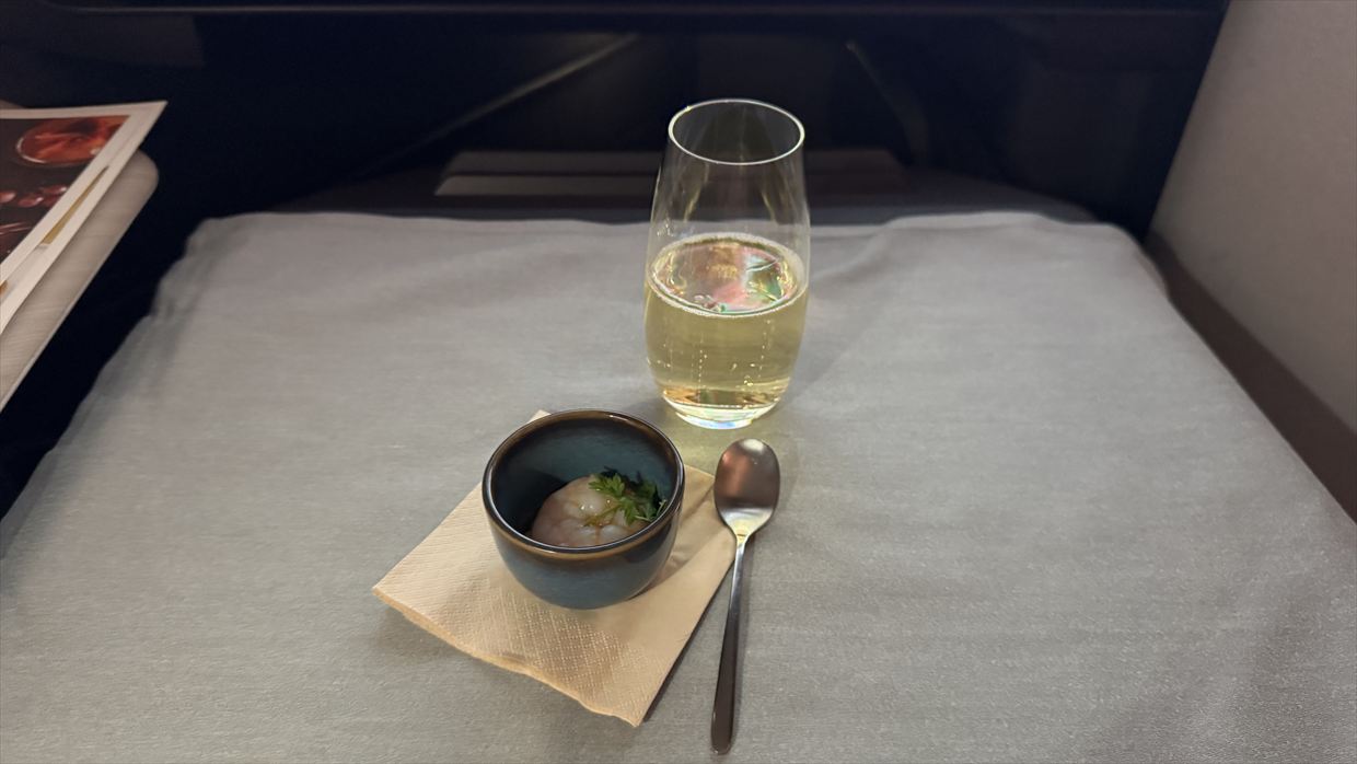 【機内食レポ】香港~シドニー CX321便 ビジネスクラス 25年09月