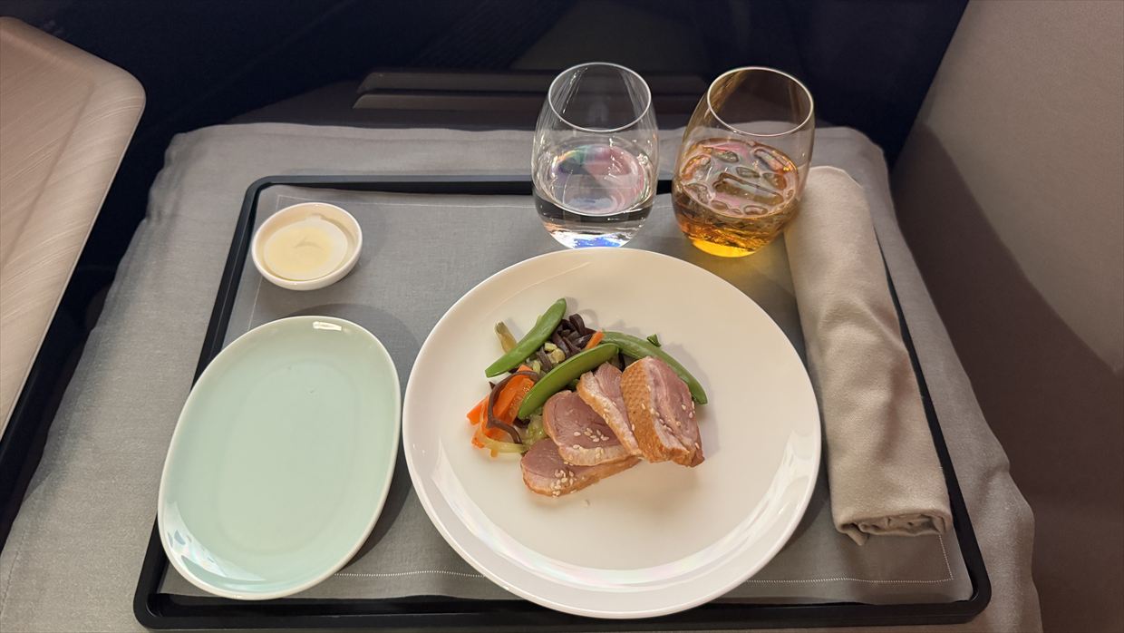 【機内食レポ】香港~シドニー CX321便 ビジネスクラス 25年09月