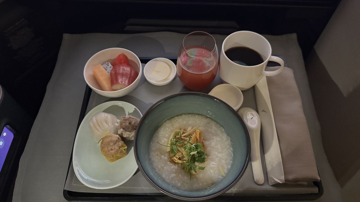 【機内食レポ】香港~シドニー CX161便 ビジネスクラス 到着前の朝食 25年09月