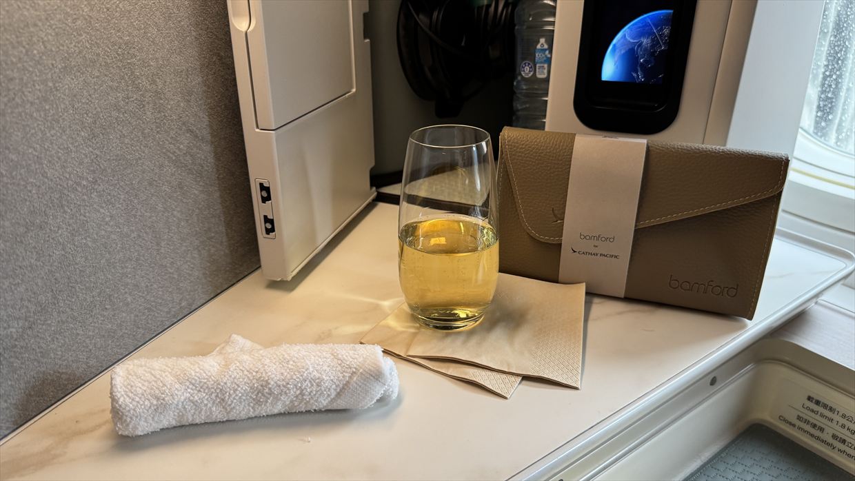 【フライトの様子】ARIA SUITE ビジネスクラス CX162 シドニー～香港 Sep25