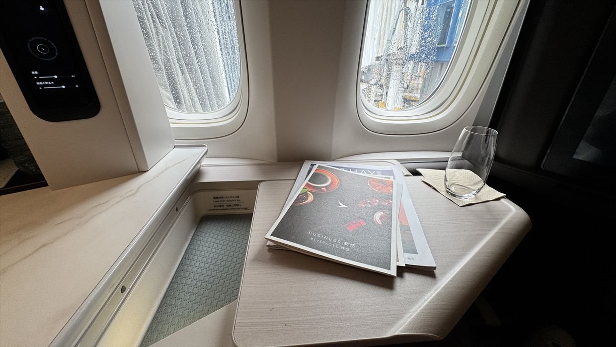 【フライトの様子】ARIA SUITE ビジネスクラス CX162 シドニー～香港 Sep25