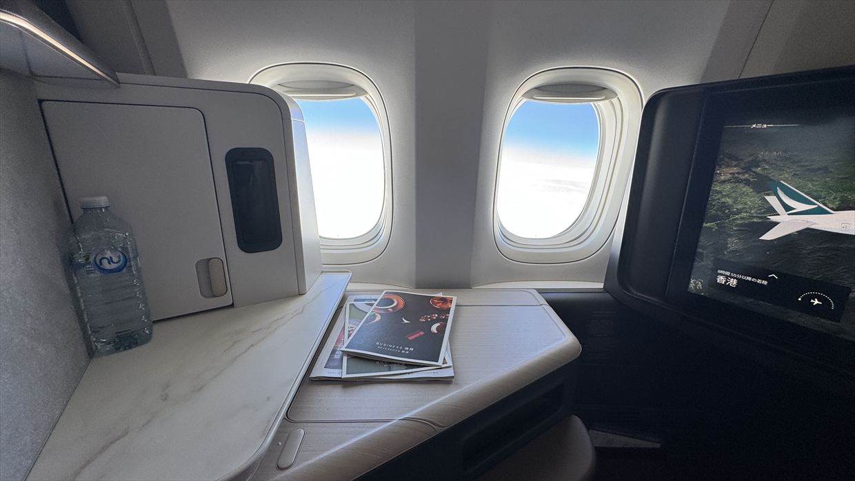 【フライトの様子】ARIA SUITE ビジネスクラス CX162 シドニー～香港 Sep25